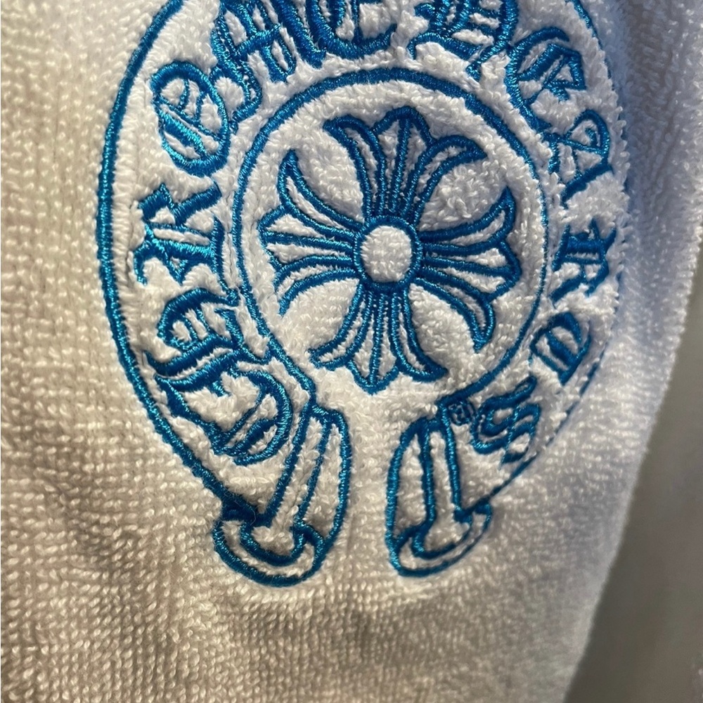 Chrome Hearts Robe - Picture 4 of 7